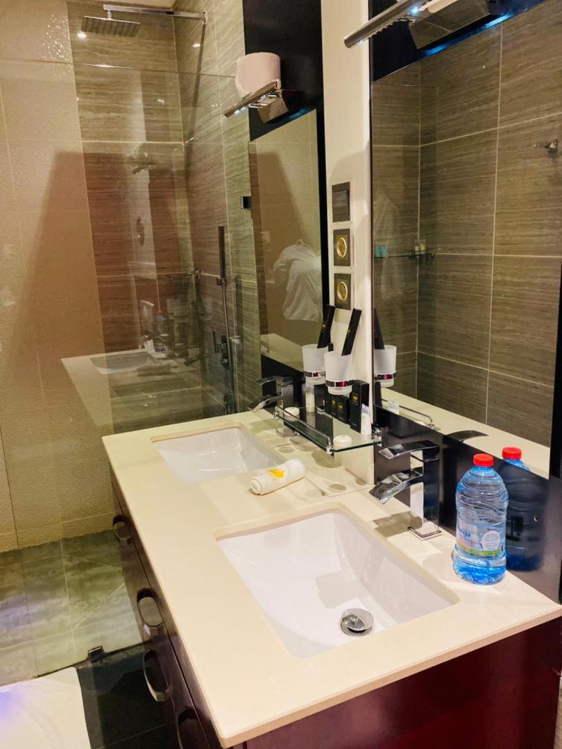 Boun'S Hotel Yaoundé 外观 照片